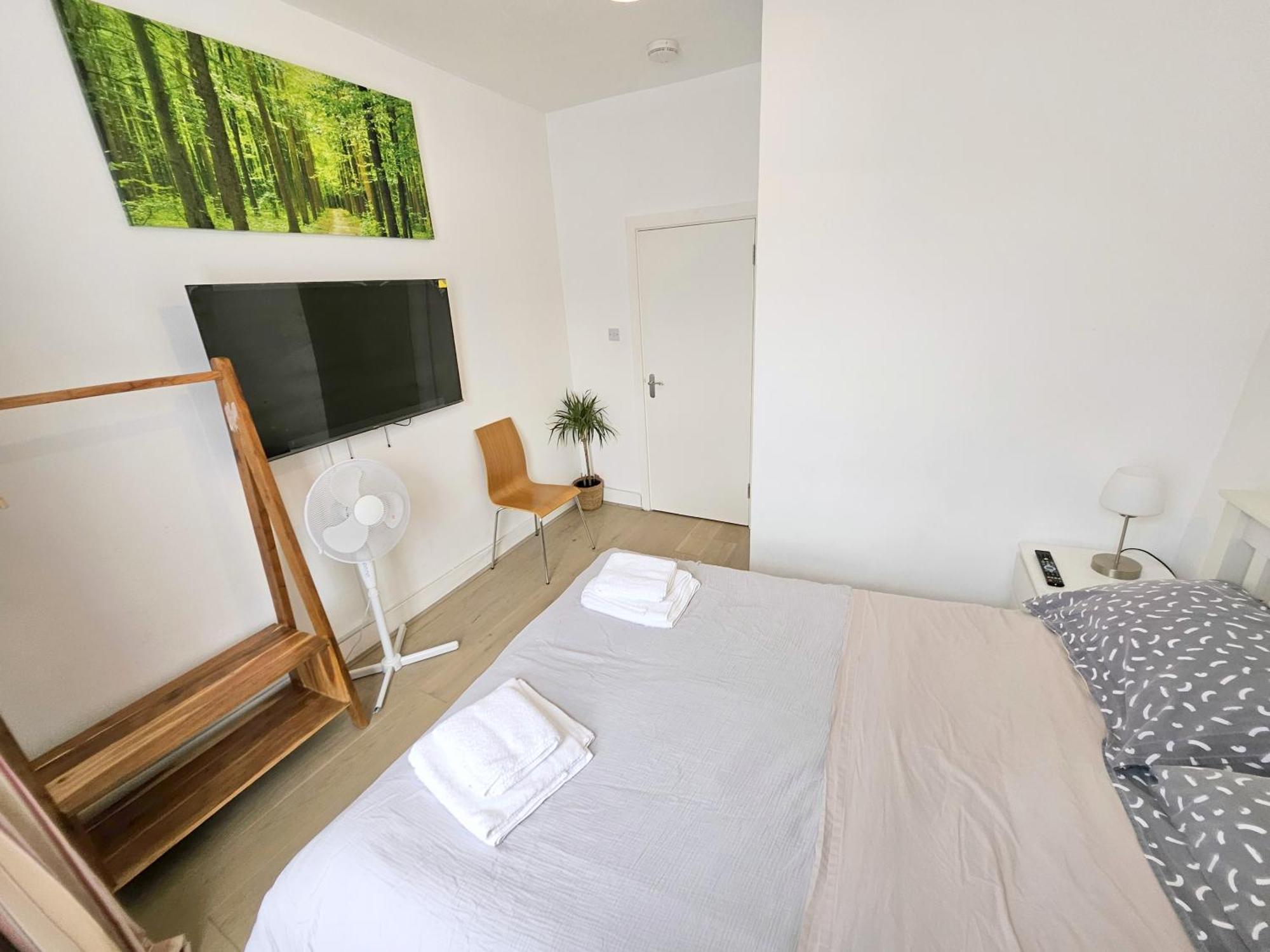 Two Bedroom Flat With Private Patio In Battersea Londres Exterior foto